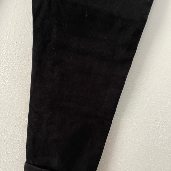 [New Directions] Black Weekend Capri Skinny Jeans - Picture 7 of 10
